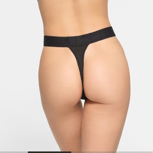 SKIMS Ribbed Thong Panty XS - Picture 3 of 7